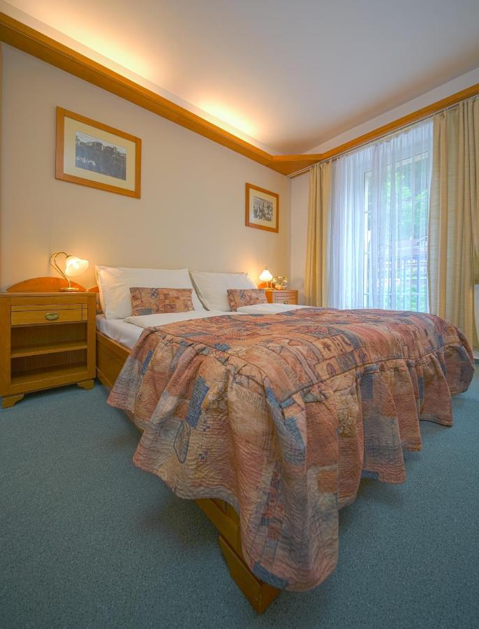 Hotel Praha Грженско Екстер'єр фото