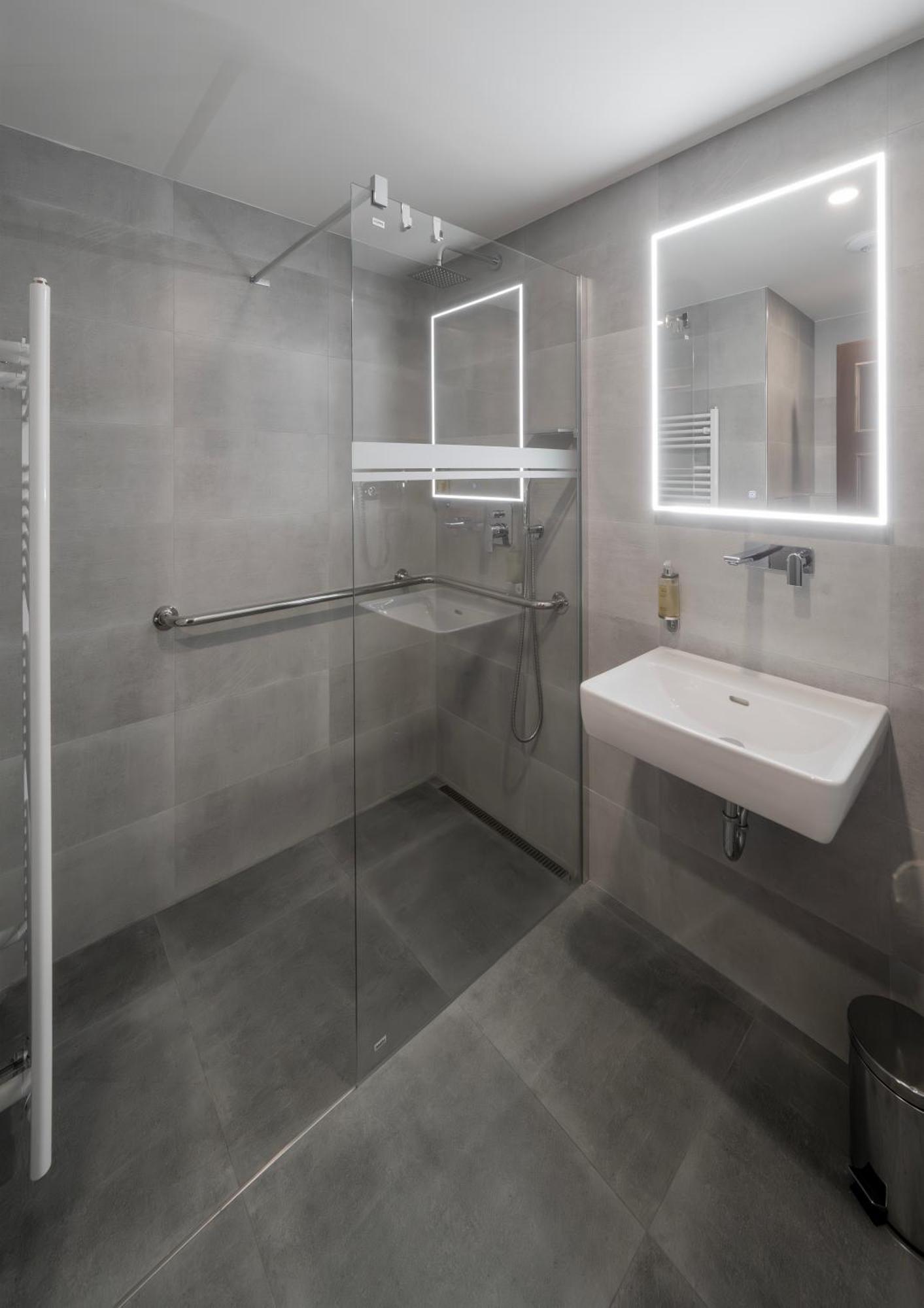 Hotel Praha Грженско Екстер'єр фото